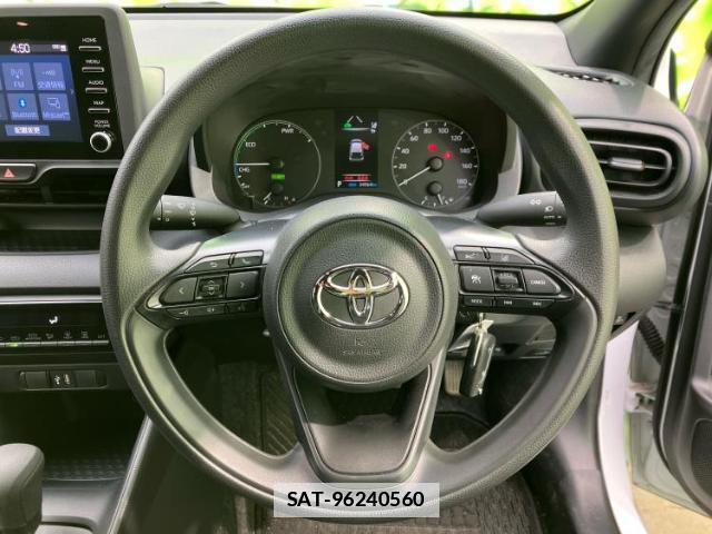 Toyota YARIS 2023-05 7821195-11