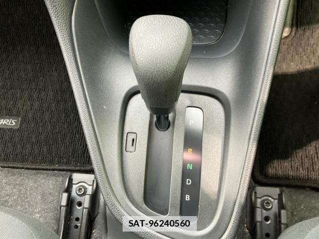 Toyota YARIS 2023-05 7821195-14