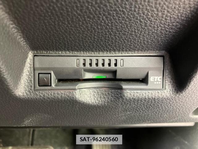 Toyota YARIS 2023-05 7821195-15