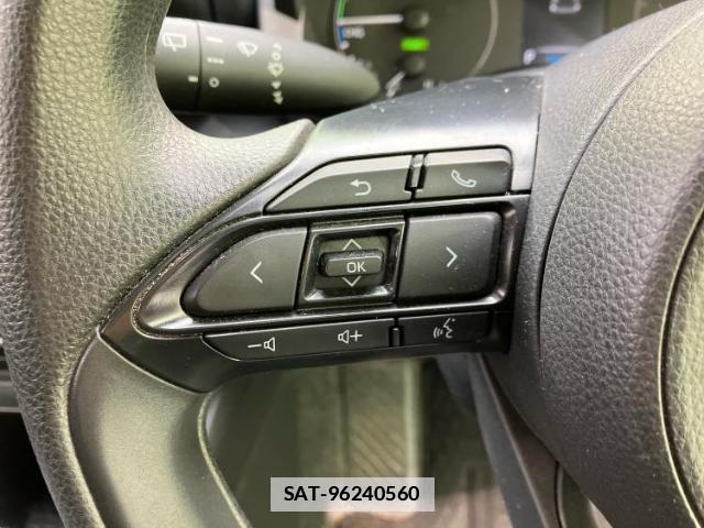Toyota YARIS 2023-05 7821195-16