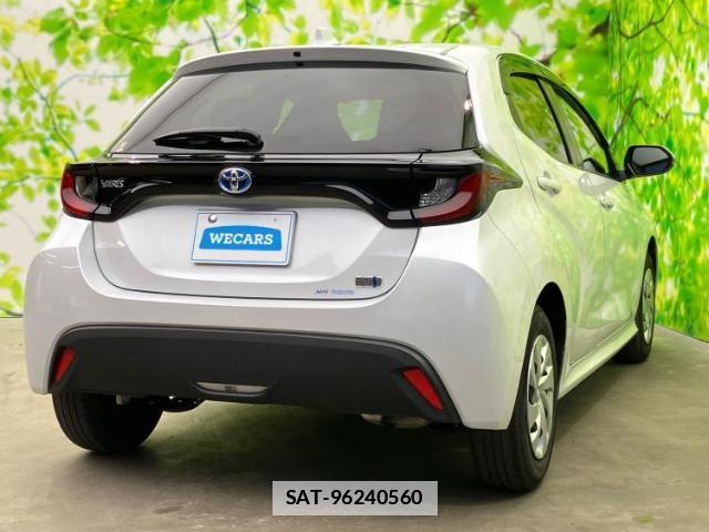 Toyota YARIS 2023-05 7821195-2