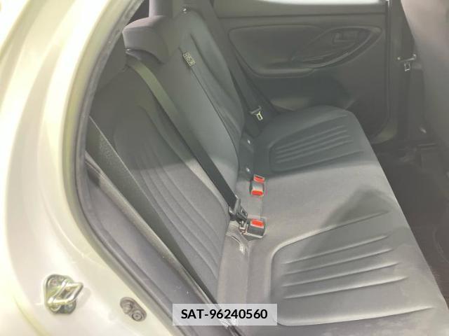 Toyota YARIS 2023-05 7821195-4