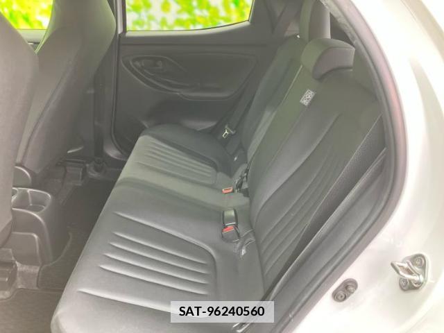 Toyota YARIS 2023-05 7821195-6