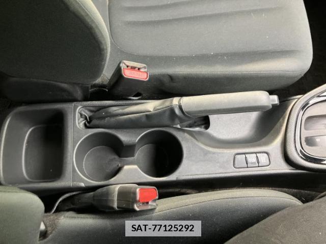 Toyota YARIS 2020-11 7821532-15