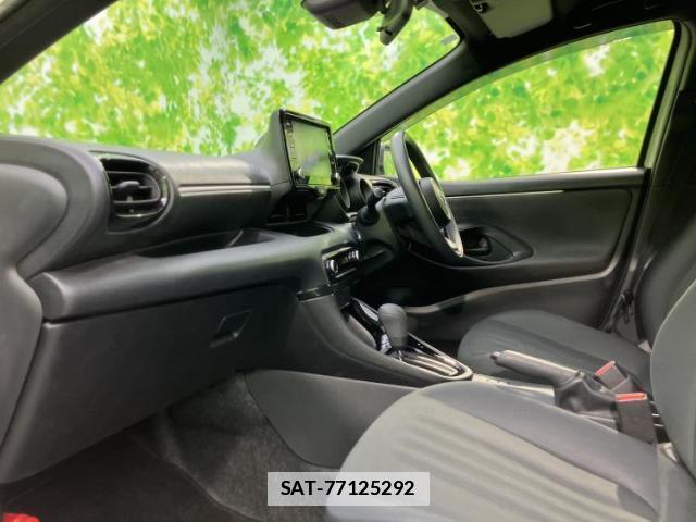 Toyota YARIS 2020-11 7821532-5