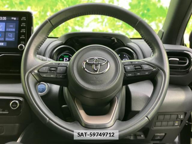 Toyota YARIS 2021-03 7821537-17