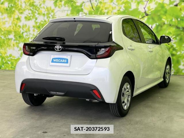 Toyota YARIS 2023-05 7821671-2