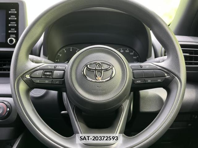 Toyota YARIS 2023-05 7821671-8
