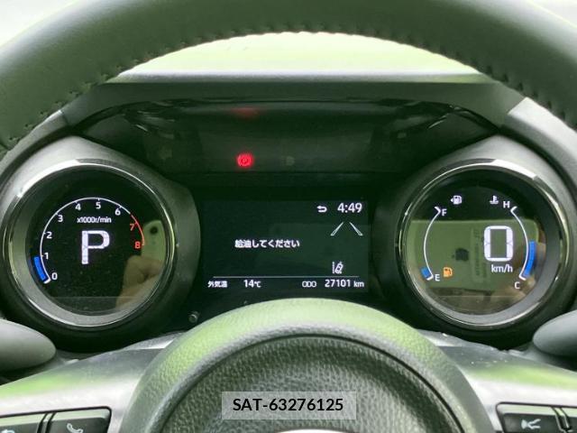 Toyota YARIS 2022-03 7821777-11