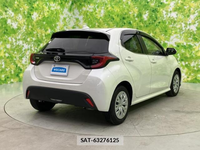 Toyota YARIS 2022-03 7821777-2