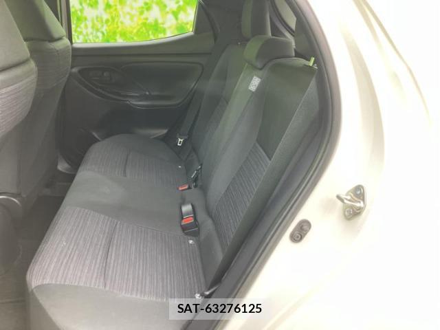 Toyota YARIS 2022-03 7821777-7