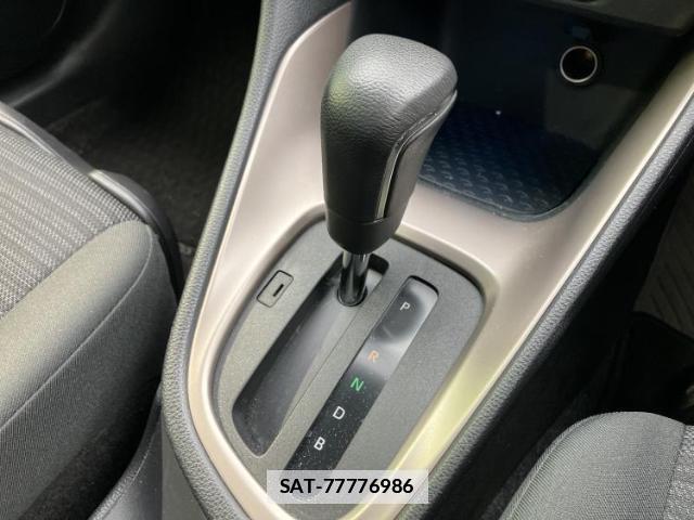 Toyota YARIS 2020-06 7822340-16