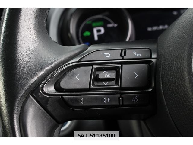 Toyota YARIS 2021-07 7822917-18