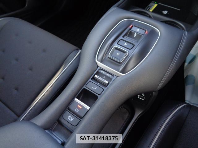 Honda ZR-V 2025-03 7817096-7