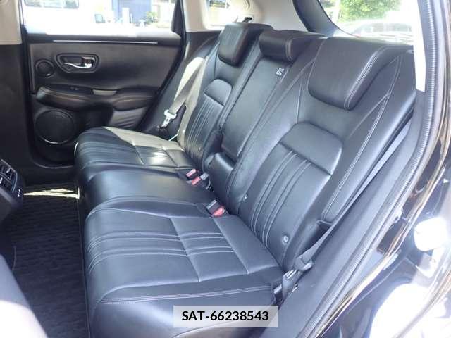 Honda ZR-V 2025-01 7817488-7