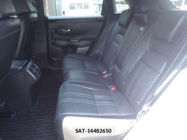 Honda ZR-V 2025-03 7817491-7