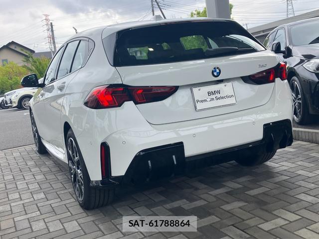 Bmw 1 SERIES 2026-03 7872750-11