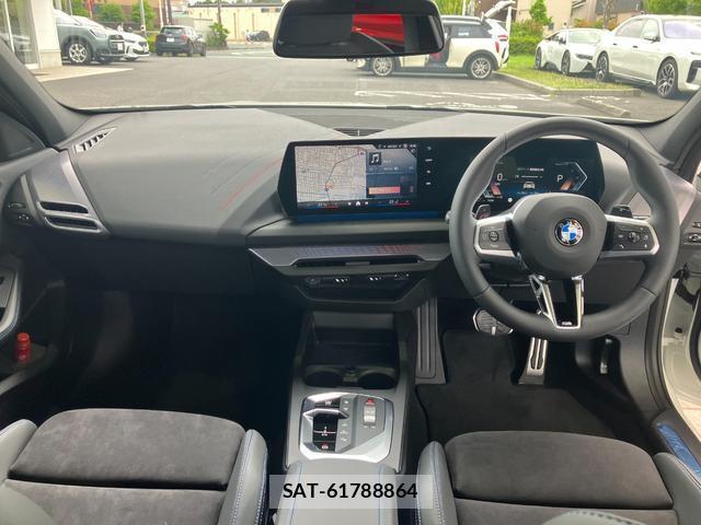 Bmw 1 SERIES 2026-03 7872750-2