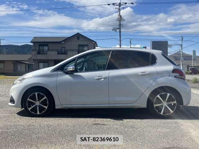 Peugeot 208 2016-01 7869921-10