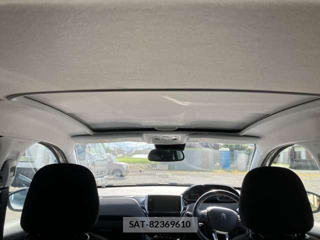 Peugeot 208 2016-01 7869921-16