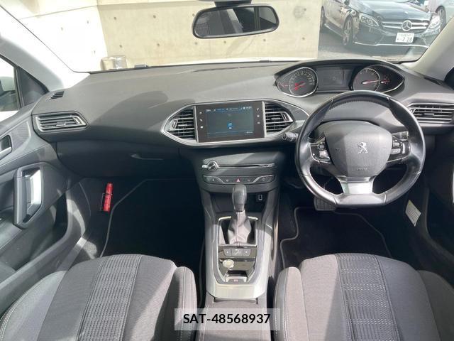 Peugeot 308 2018-03 7872577-1