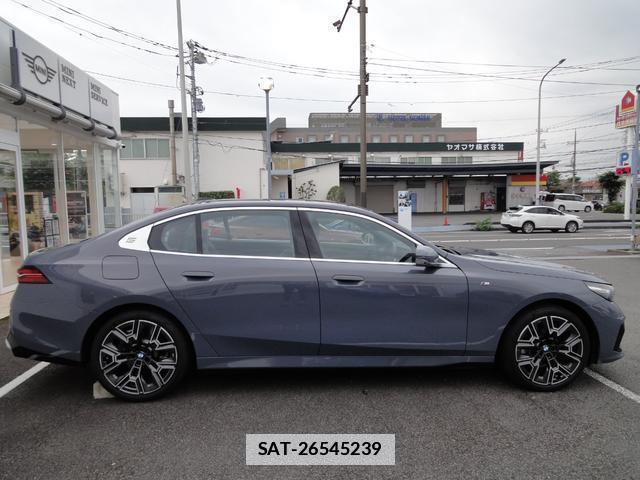 Bmw 5 SERIES 2025-08 7870475-3