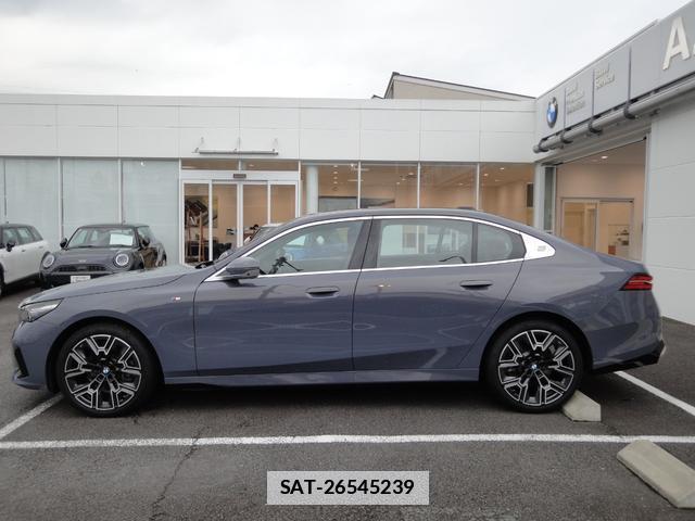 Bmw 5 SERIES 2025-08 7870475-5