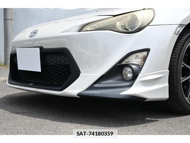 Toyota 86 2013-10 7867598-11