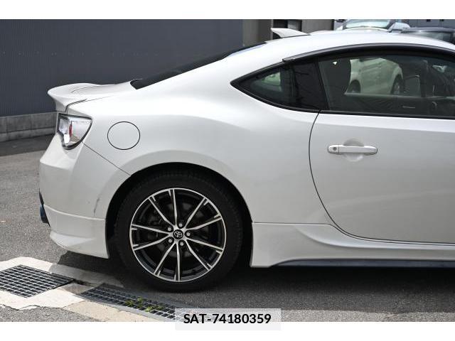 Toyota 86 2013-10 7867598-6