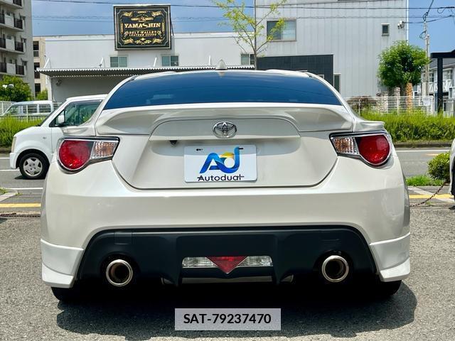 Toyota 86 2013-02 7867995-3