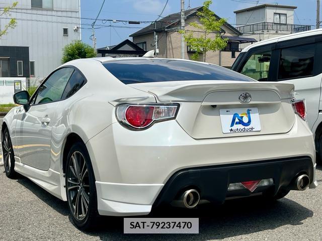 Toyota 86 2013-02 7867995-4
