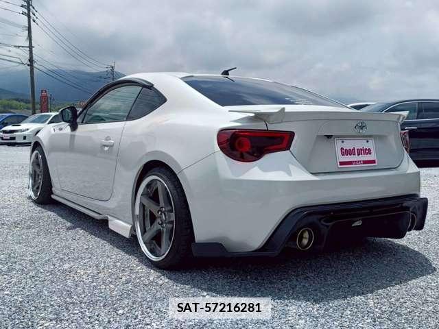 Toyota 86 2012-06 7871515-6