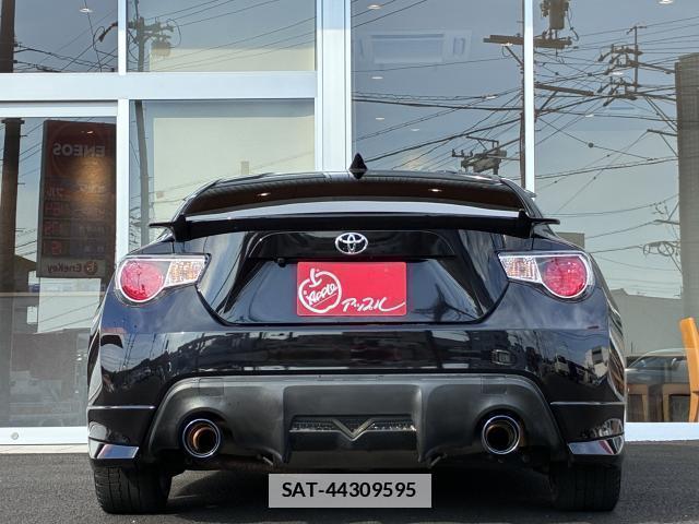 Toyota 86 2013-01 7872804-1