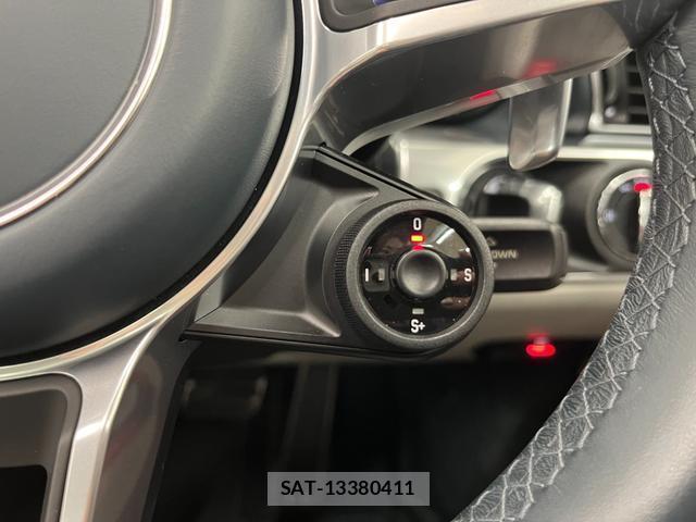 Porsche 911 2019-01 7871493-10