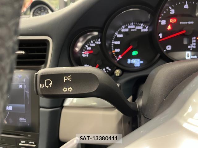 Porsche 911 2019-01 7871493-15