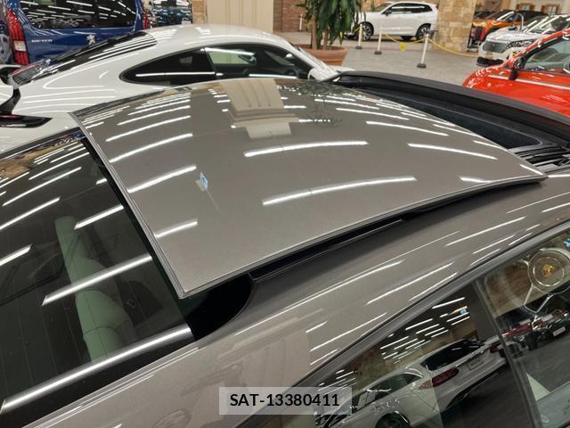 Porsche 911 2019-01 7871493-5