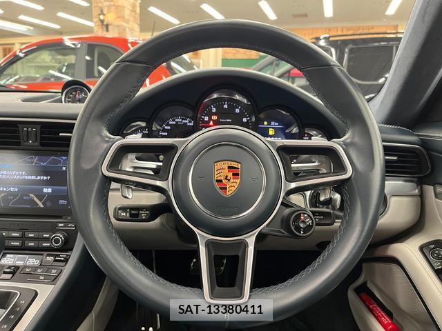 Porsche 911 2019-01 7871493-7