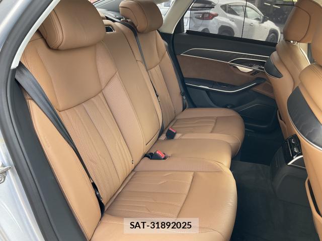 Audi A8 2019-02 7872812-14