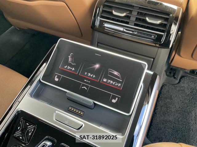 Audi A8 2019-02 7872812-17