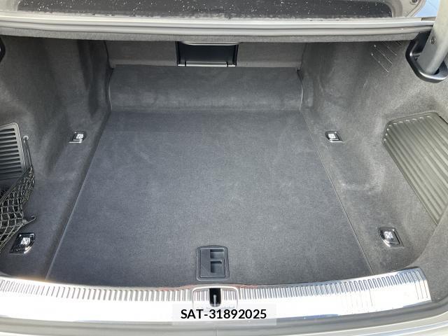 Audi A8 2019-02 7872812-19