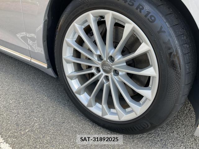 Audi A8 2019-02 7872812-5
