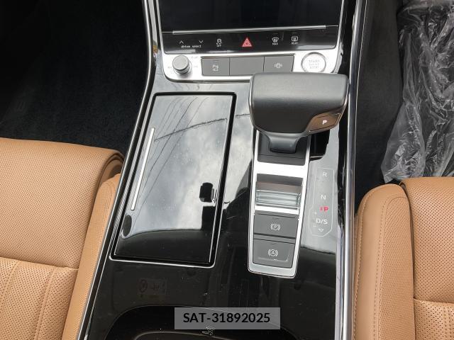 Audi A8 2019-02 7872812-9