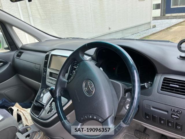 Toyota ALPHARD 2005-04 7868569-11