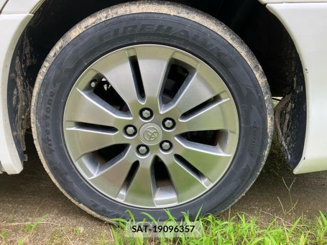 Toyota ALPHARD 2005-04 7868569-4