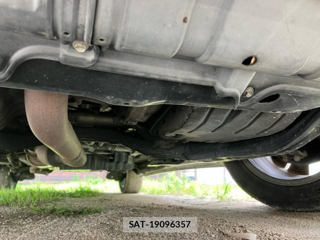 Toyota ALPHARD 2005-04 7868569-6