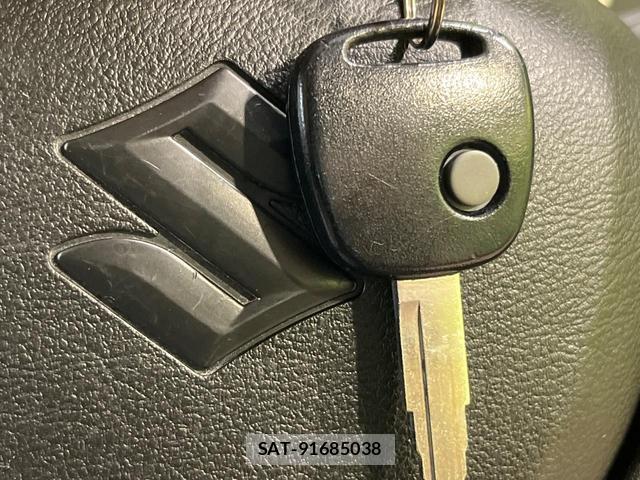 Suzuki ALTO 2018-02 7869085-4
