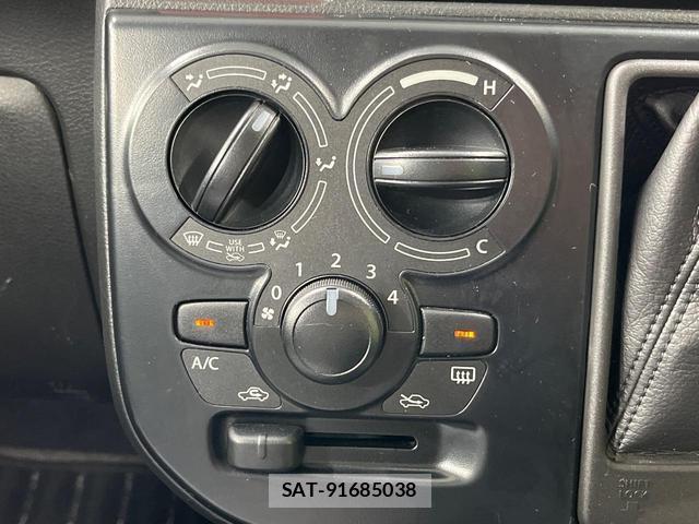 Suzuki ALTO 2018-02 7869085-5