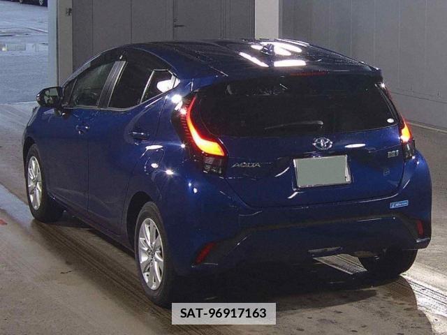Toyota AQUA 2022-03 7867005-1