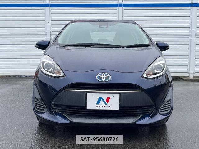 Toyota AQUA 2018-02 7867240-13