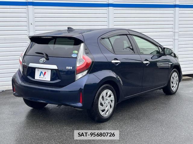 Toyota AQUA 2018-02 7867240-16